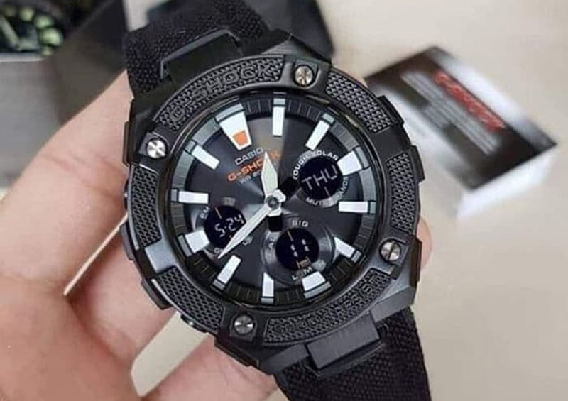 ساعت مردانه ی کاسیو G-Shock مدل GST-S130BC-1ADR 