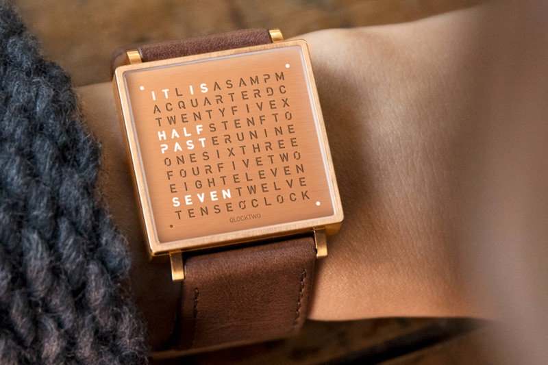 Qlocktwo W 39mm Rose Gold Black Leather